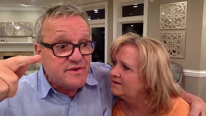 Is Mark Lowry Gay?